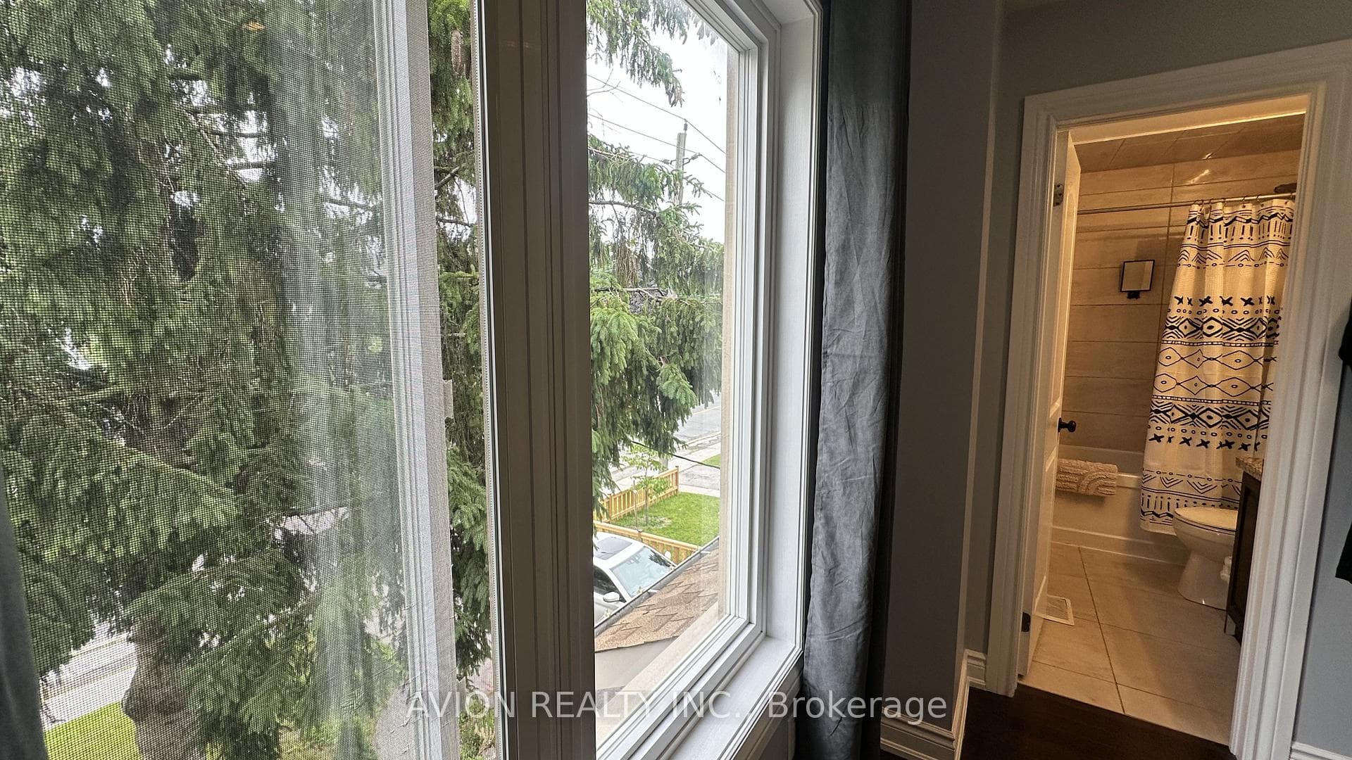 294 Warden Avenue photo 18