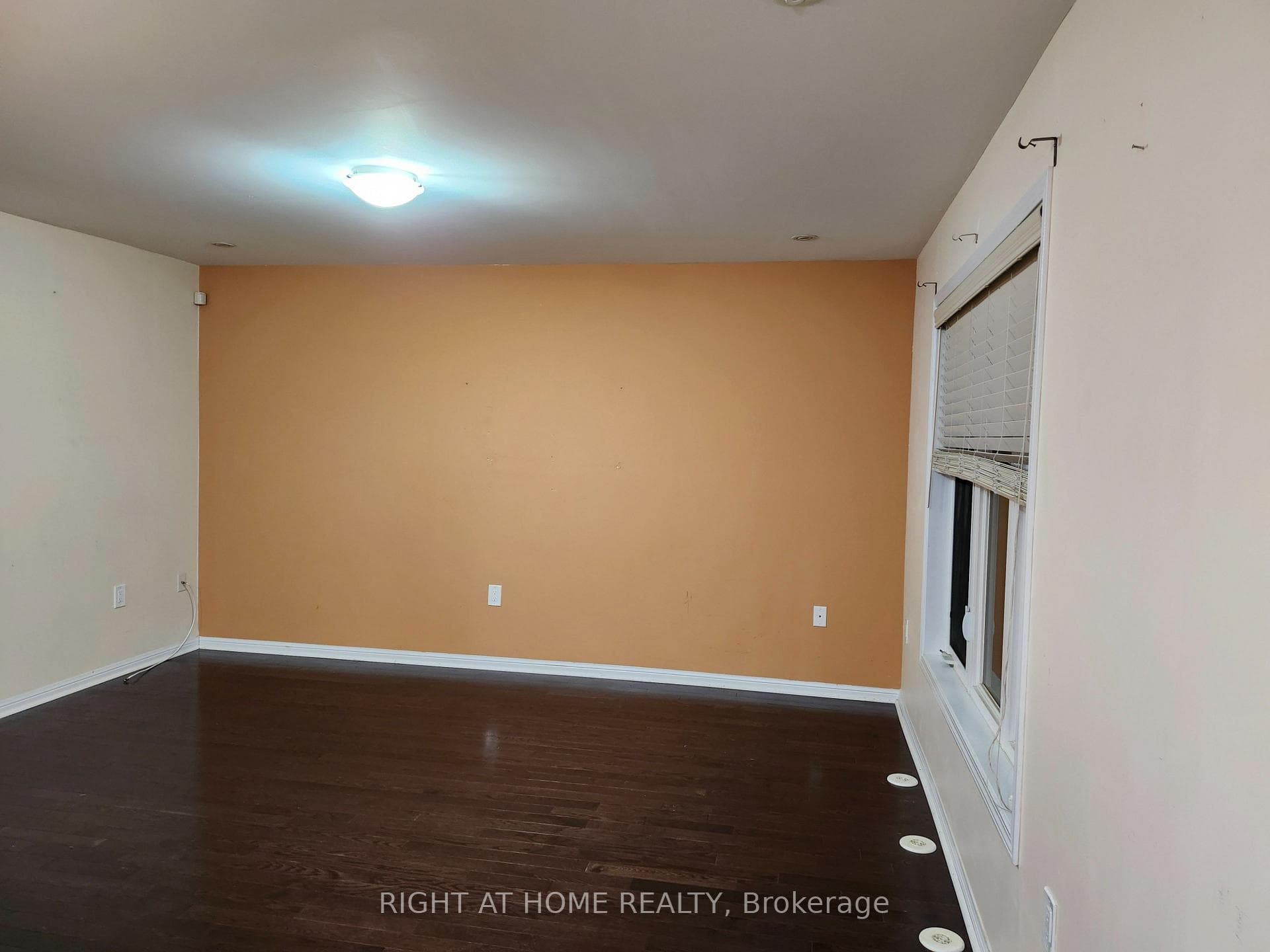 786 Bolingbroke Drive photo 7