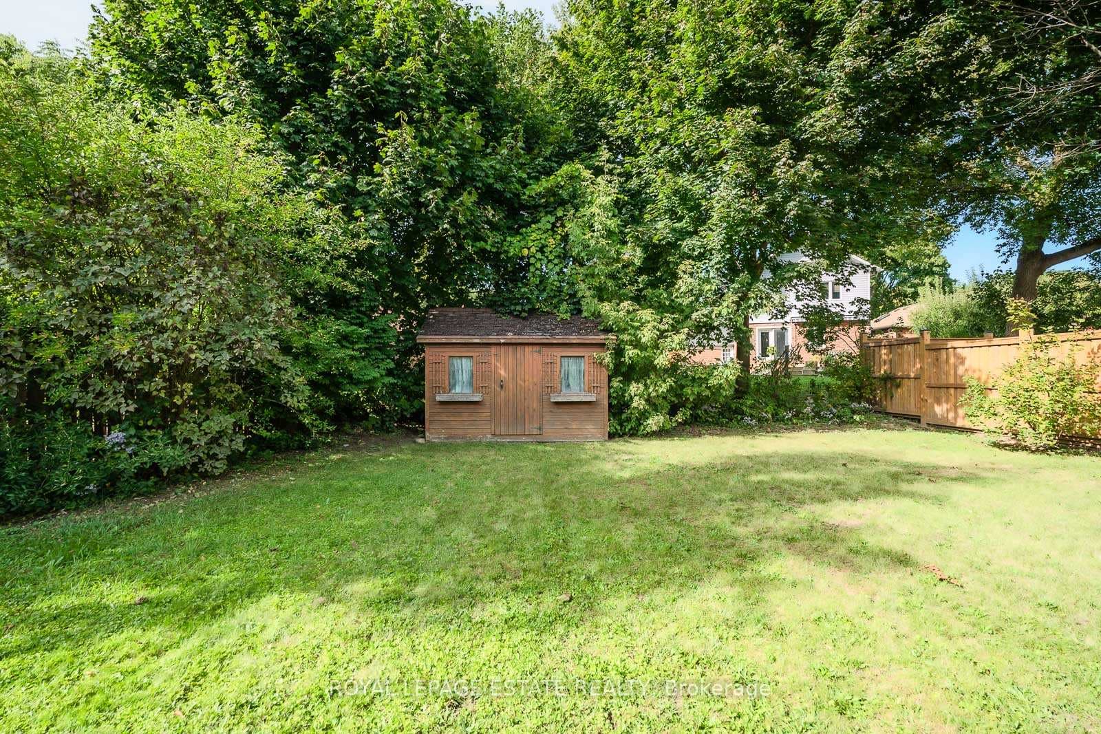 72 Fishleigh Drive photo 35