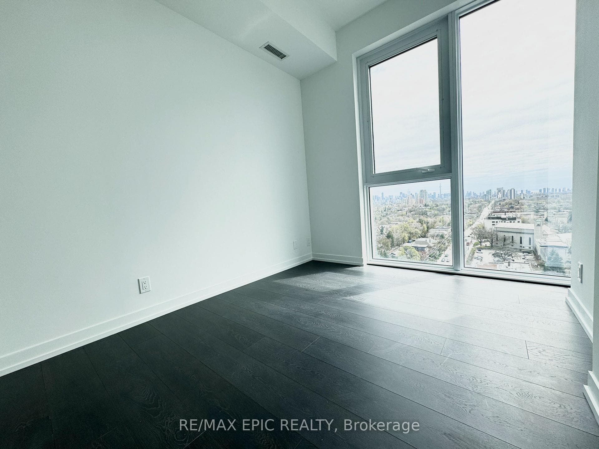 2020 Bathurst Street Unit PH21 photo 32