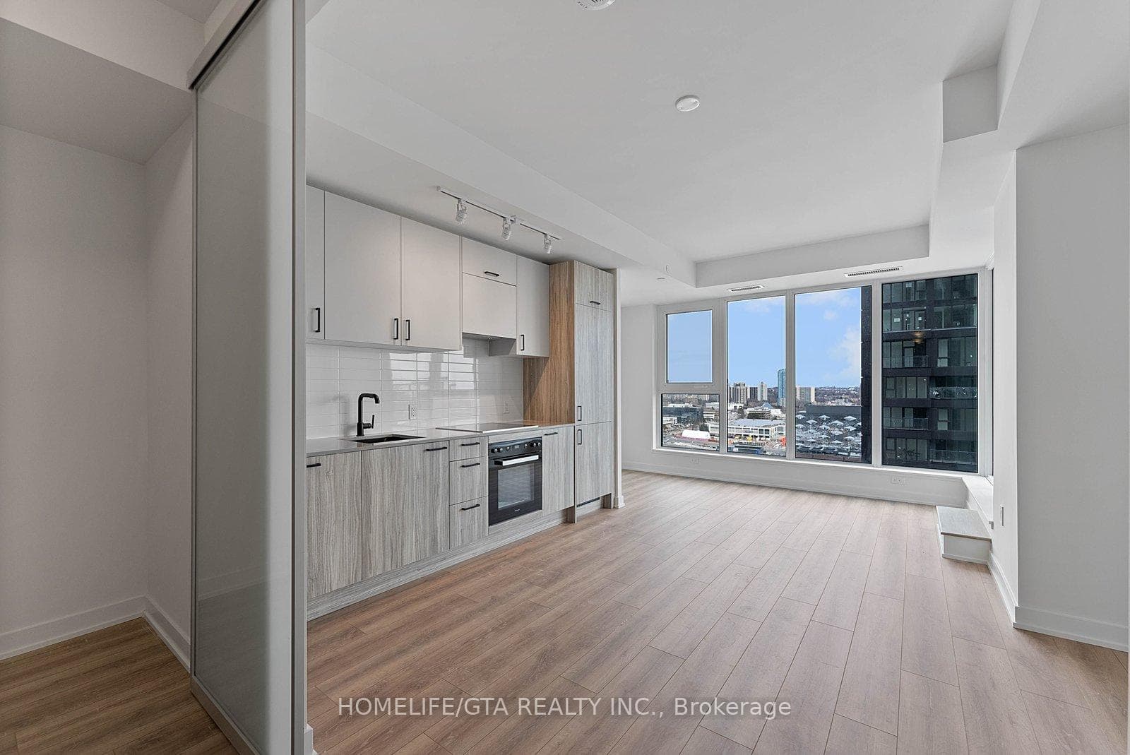 1 QUARRINGTON Lane Unit 2210 photo 7