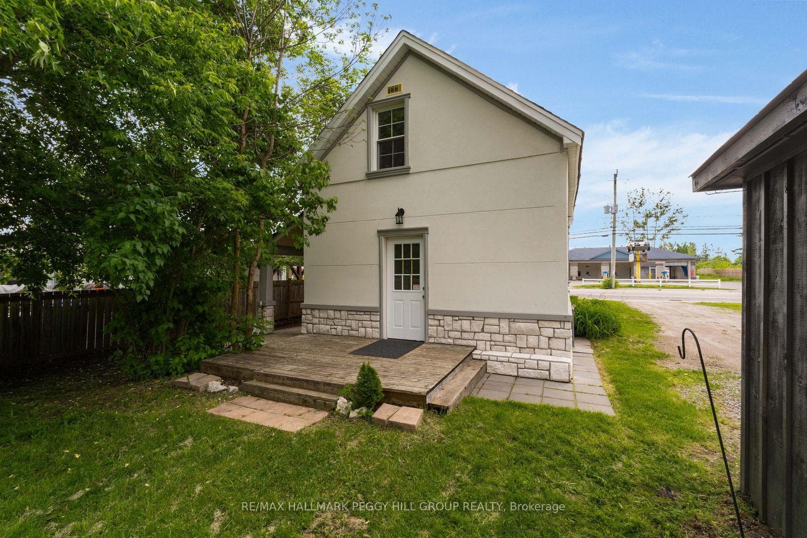 132 Queen Street photo 15