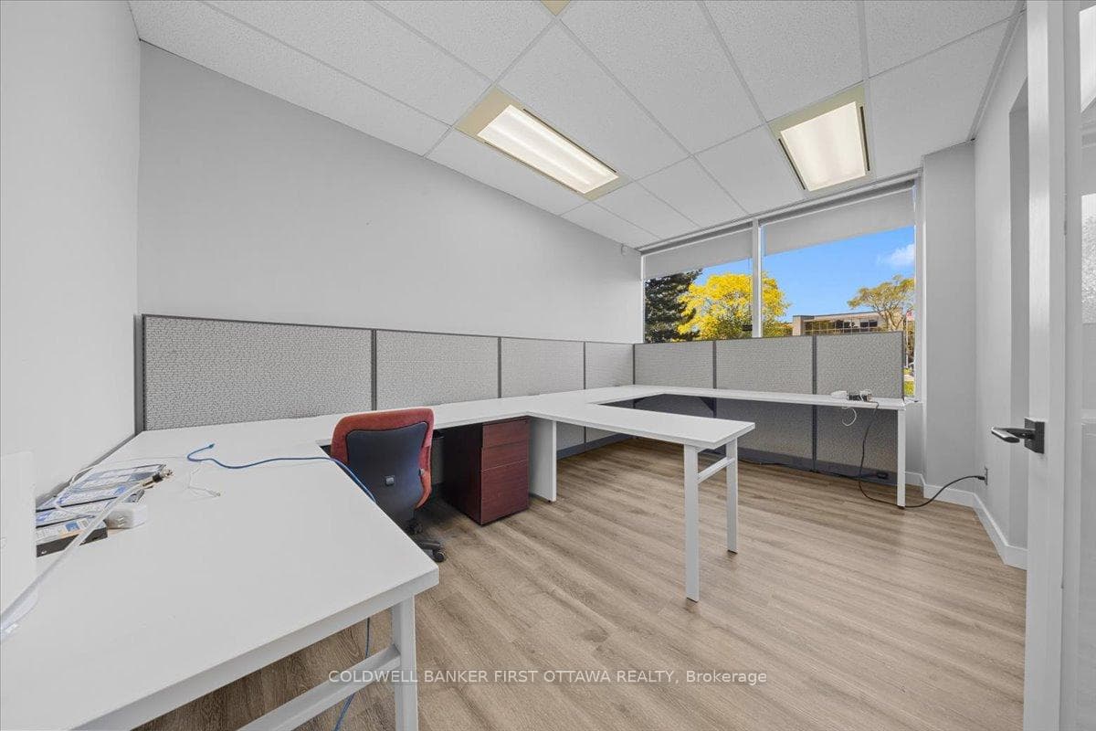 2283 ST LAURENT Boulevard Unit 101 photo 15