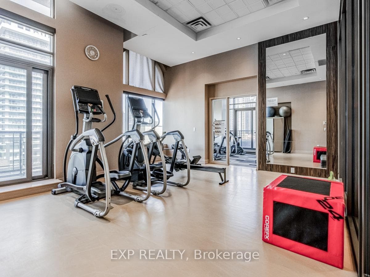 385 Prince Of Wales Drive Unit 3404 photo 33