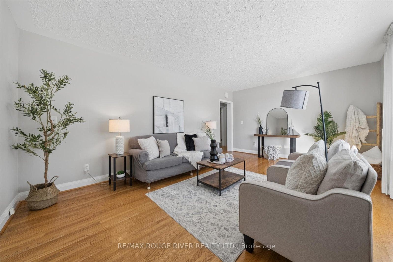 112 Wellington Avenue photo 7