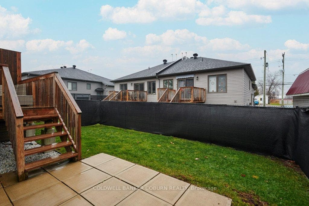 372 Solstice Crescent photo 30