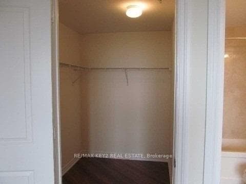 9255 Jane Street Unit 707 photo 6