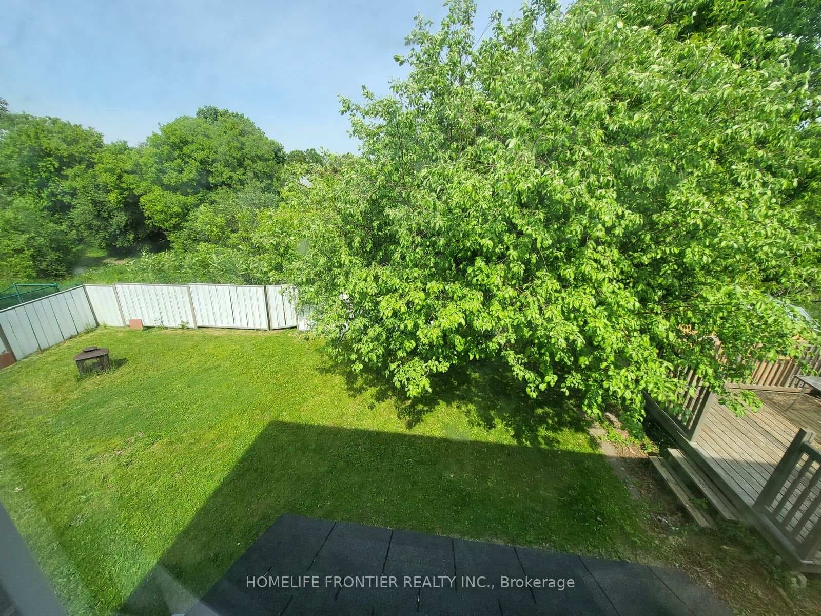 121 Bolton Avenue photo 23