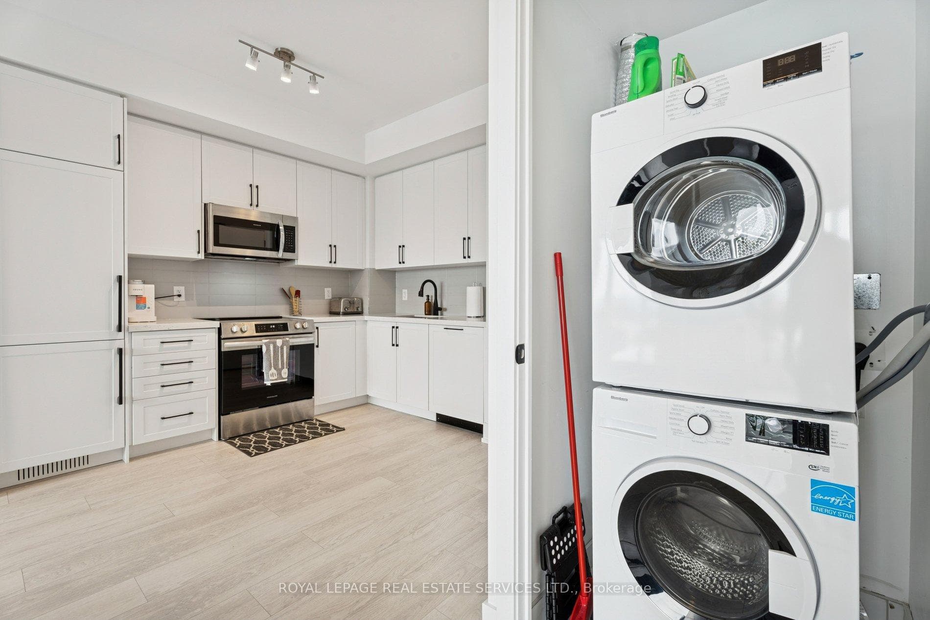 2450 Old Bronte Road Unit 435 photo 32