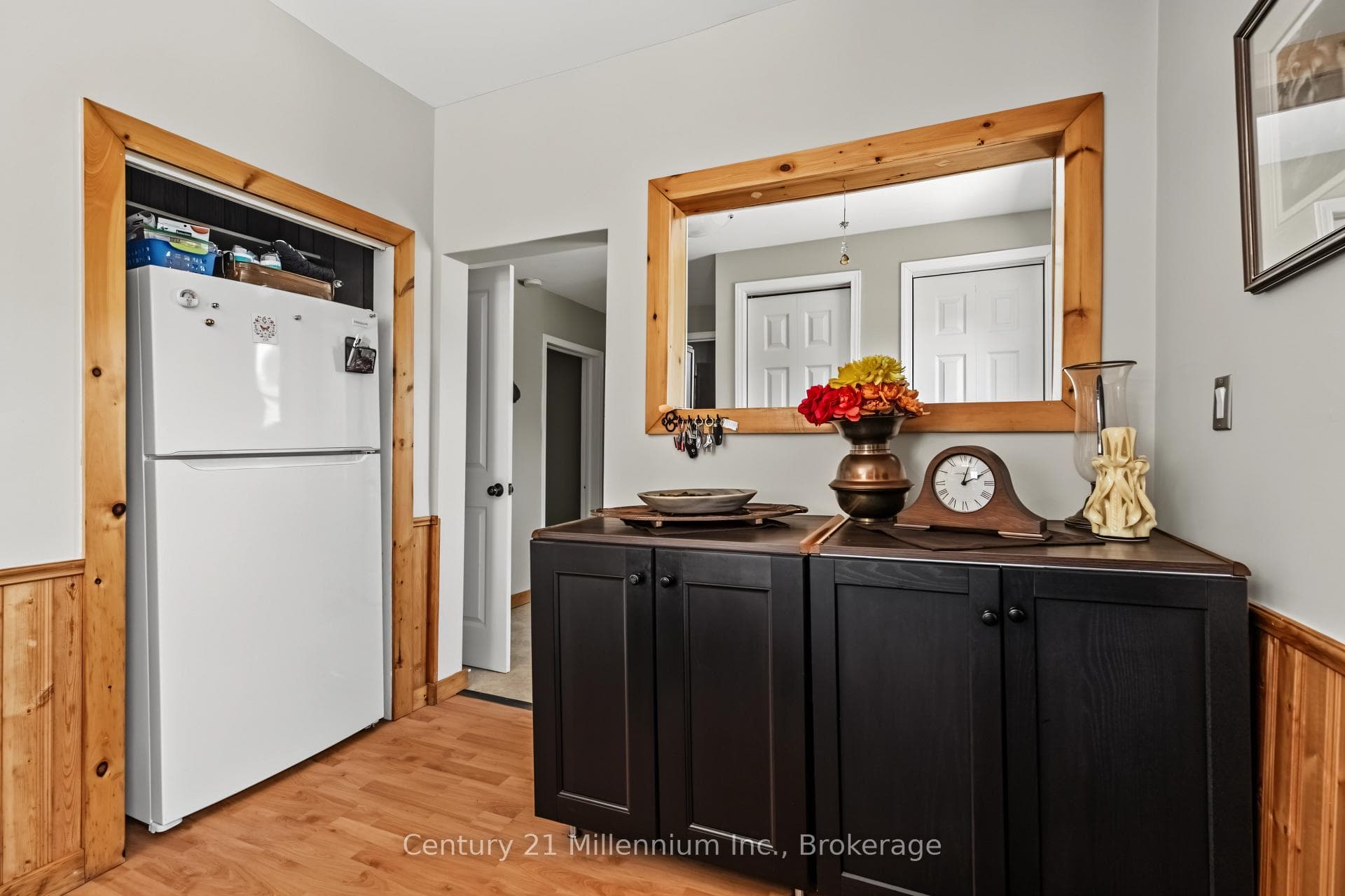 544 Louisa Street photo 14