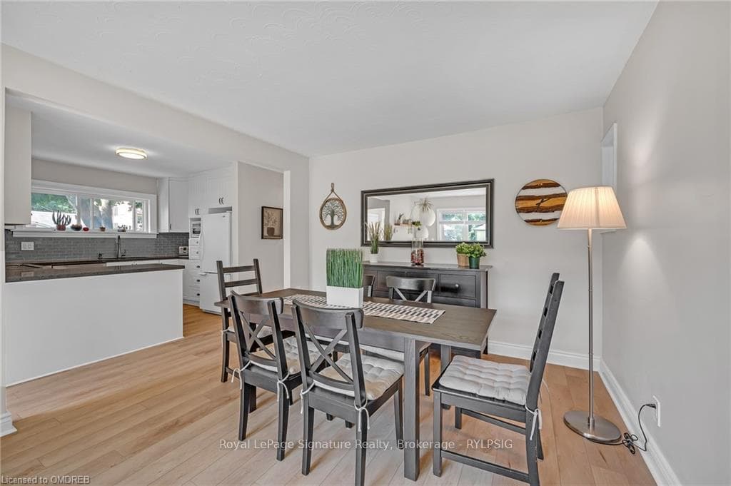 36 BEAUCOURT Road photo 9