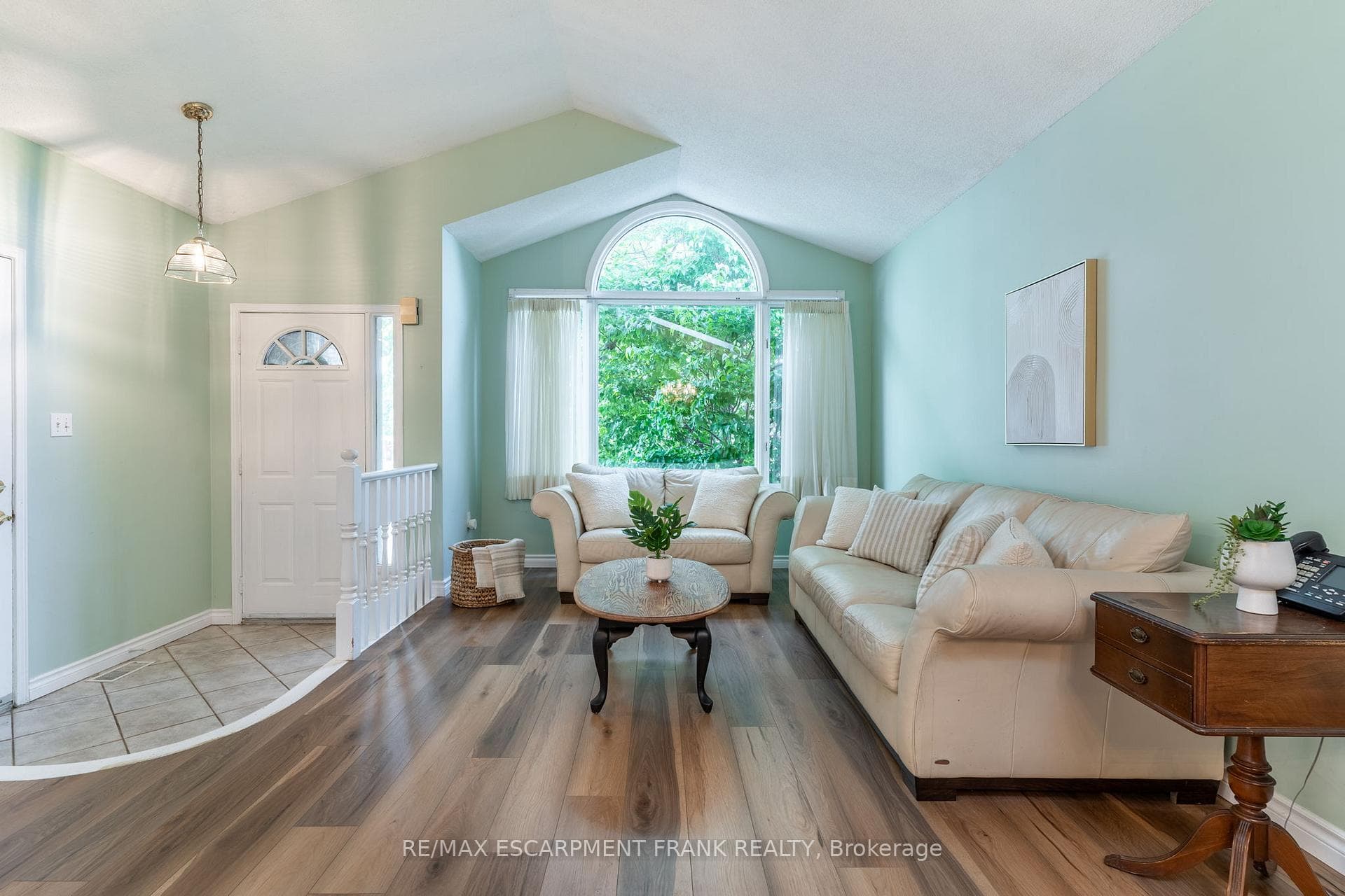 35 Annapolis Way photo 6