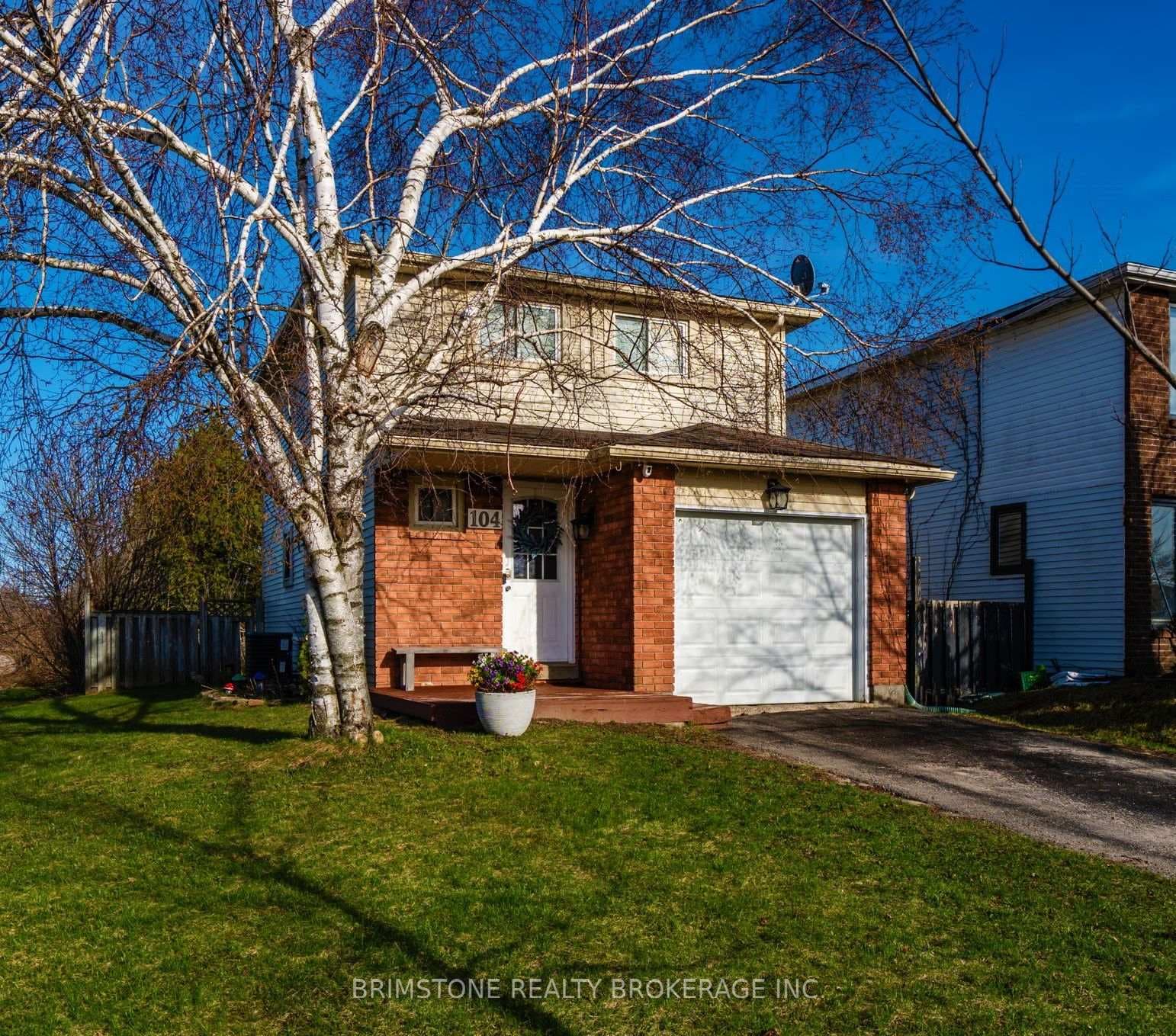104 Hickling Trail photo 2