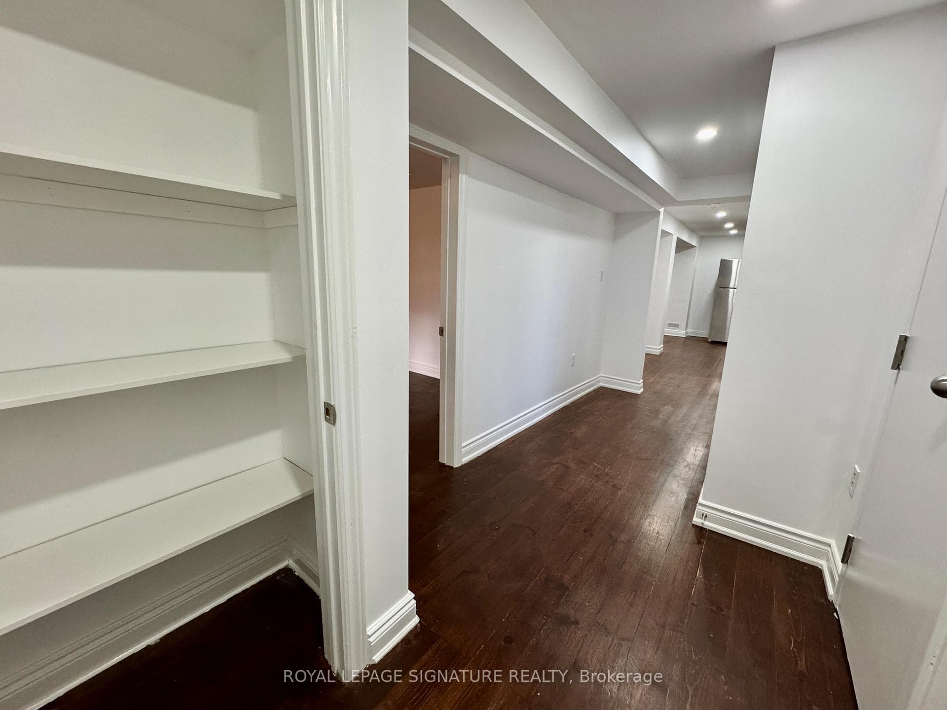 487 Annapolis Avenue Unit Bsmt photo 7