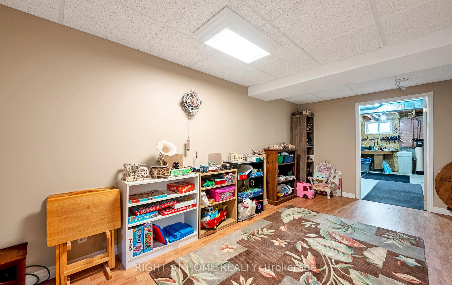 35 Sadler Crescent photo 37