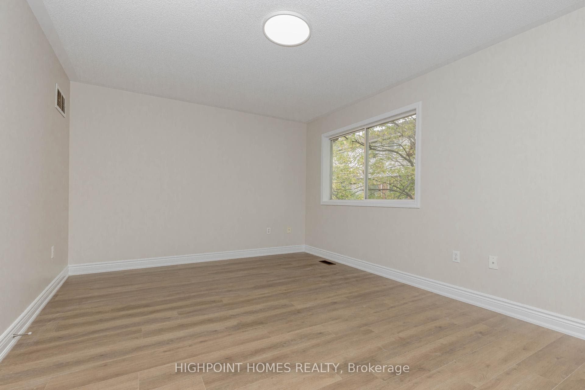 5141 Brada Crescent photo 26