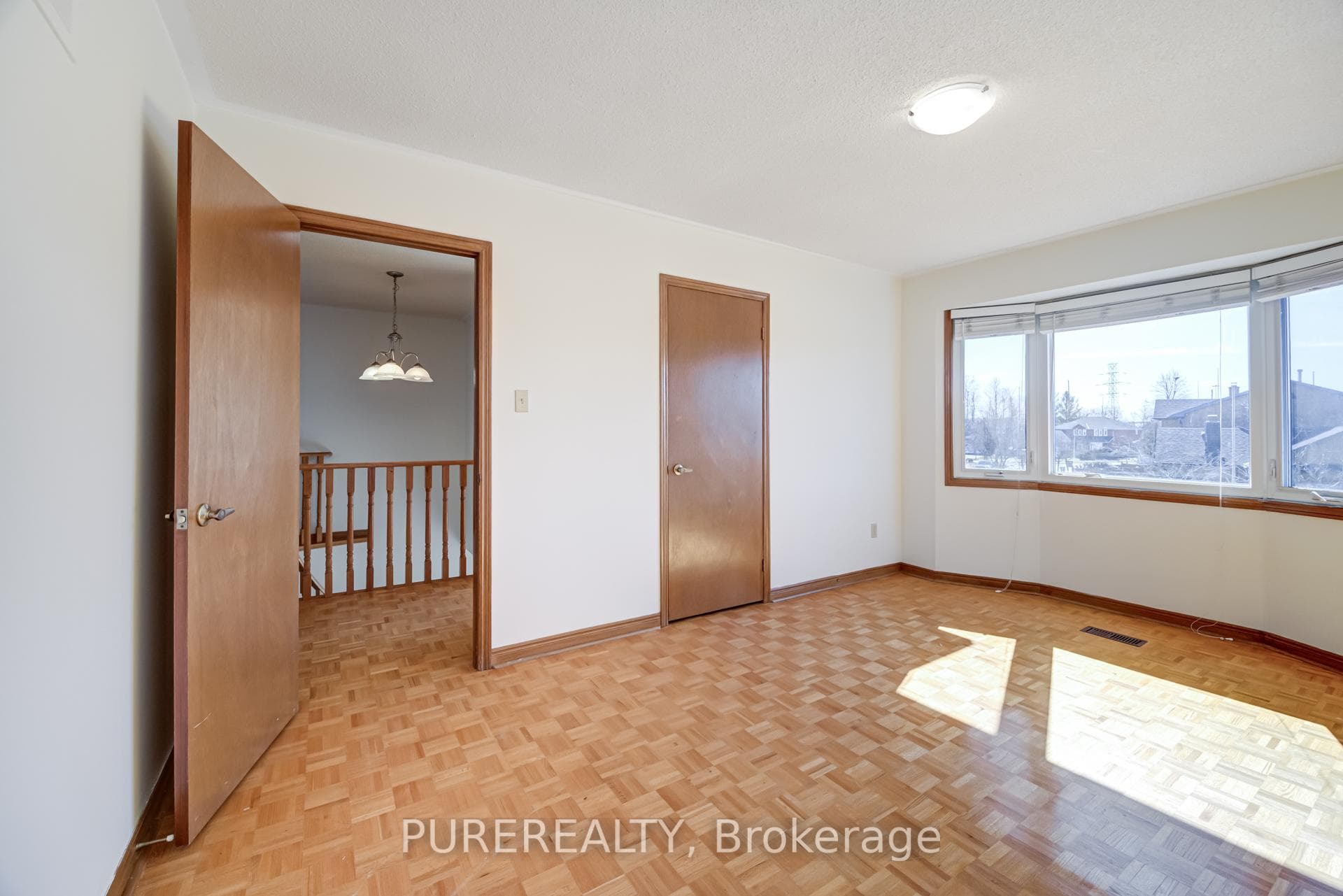 968 Summerbreeze Court photo 22