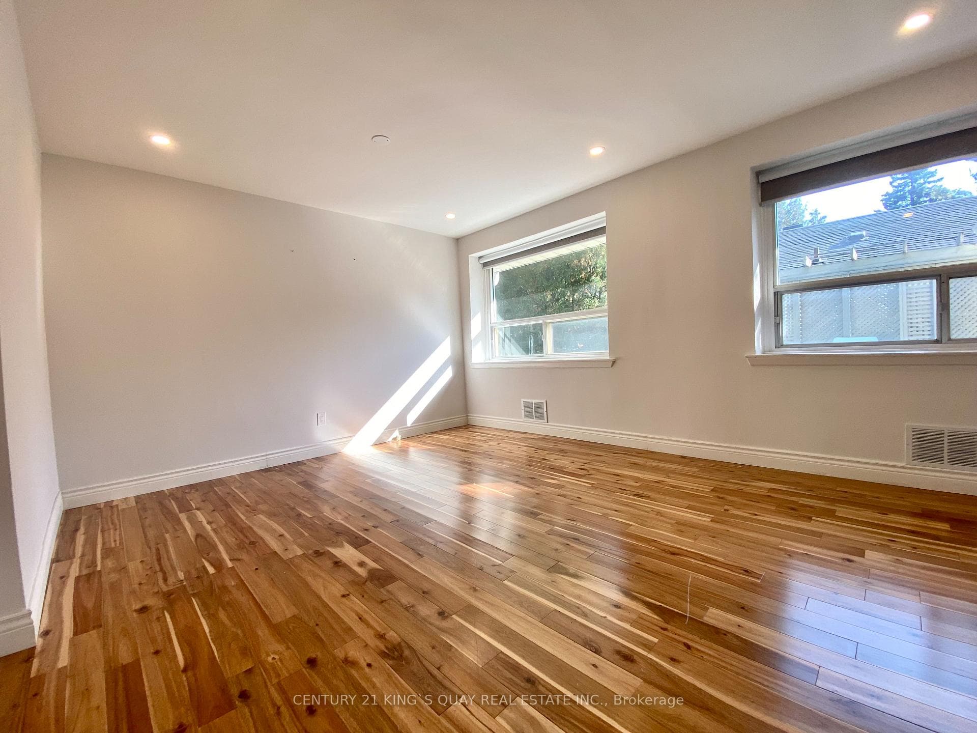 73 Norden Crescent photo 20