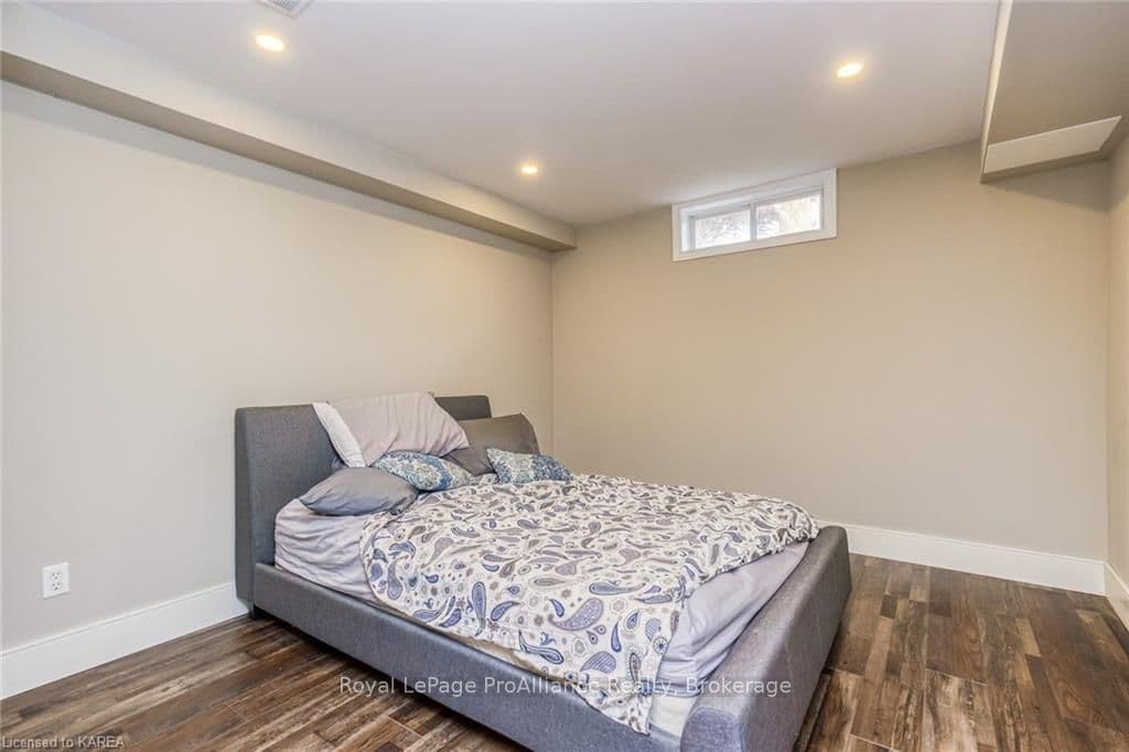 536 FOREST HILL Drive photo 38