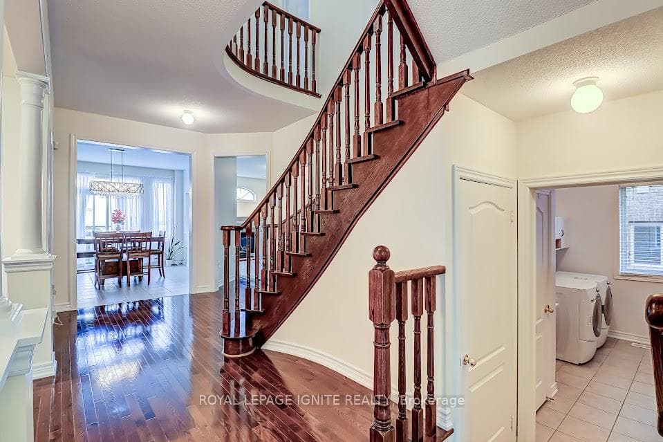 200 Ivy Glen Drive photo 7