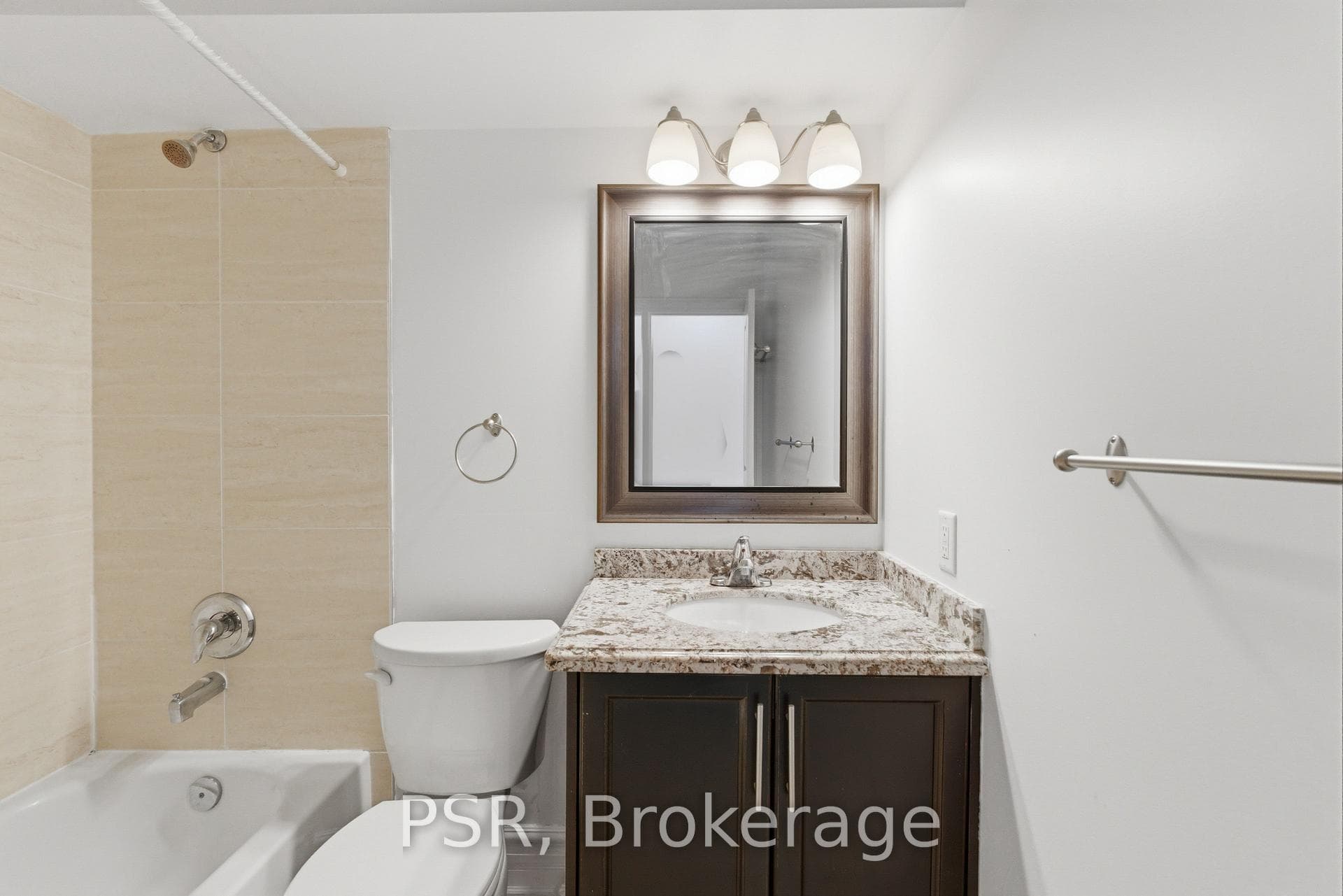 2541 Yonge Street Unit Apt 1 photo 10