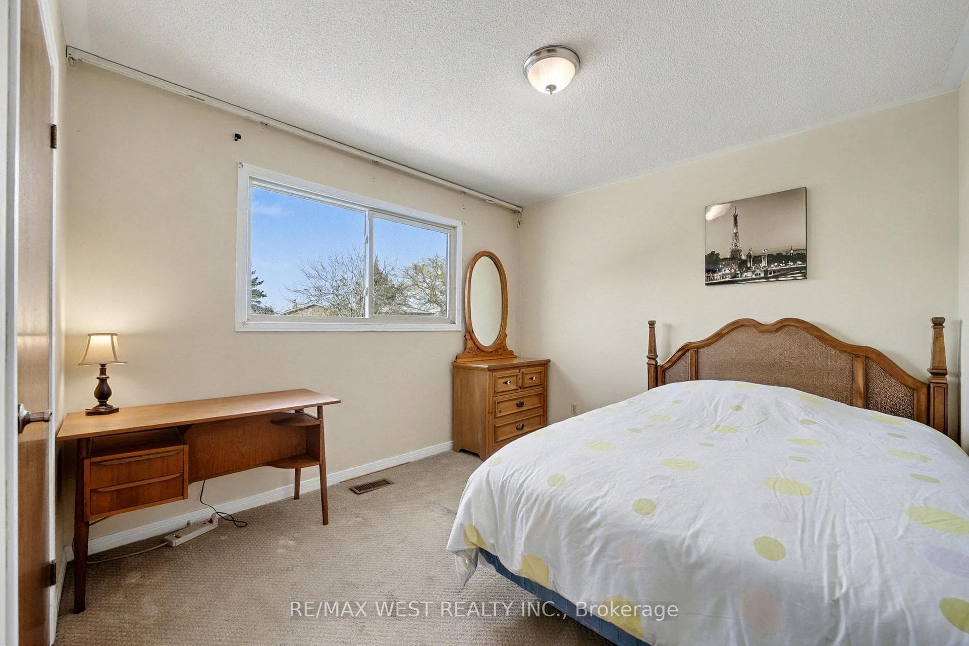 1155 Willowbank Trail photo 10