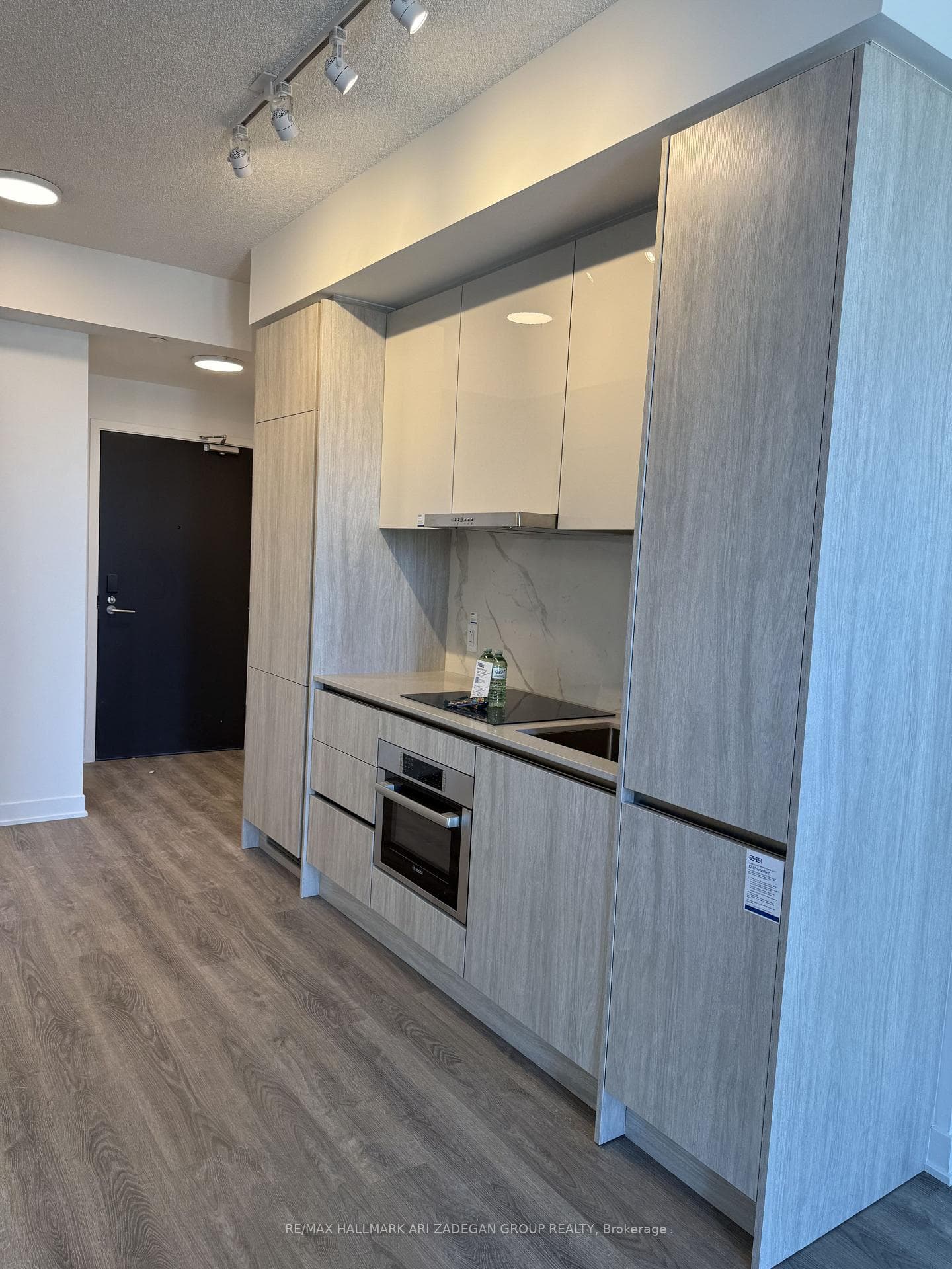 180 Front Street Unit 3616 photo 29
