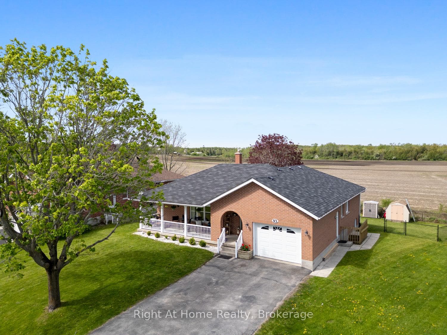 Solid brick bungalow with country views!