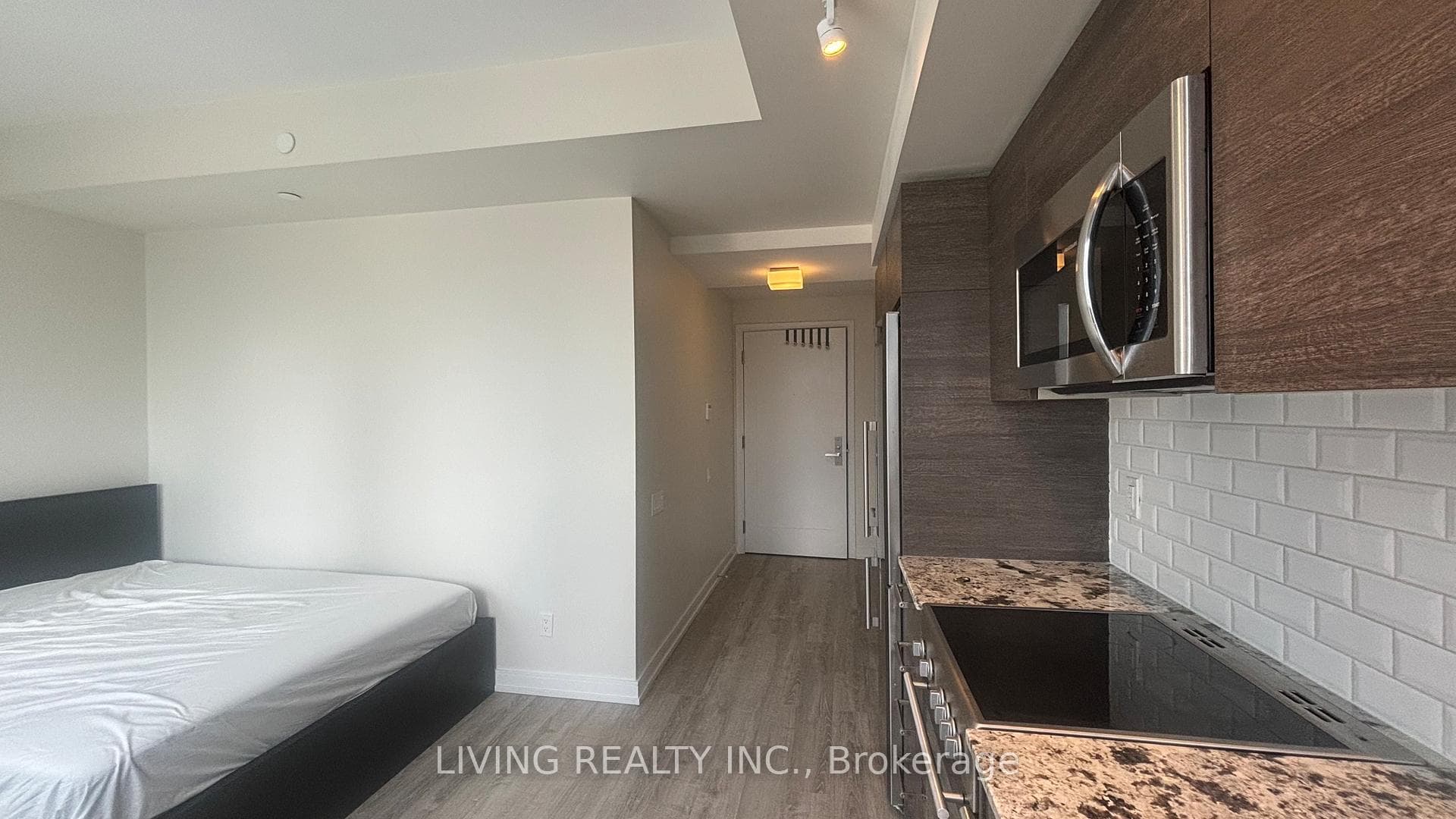 28 Wellesley Street Unit 2501 photo 8