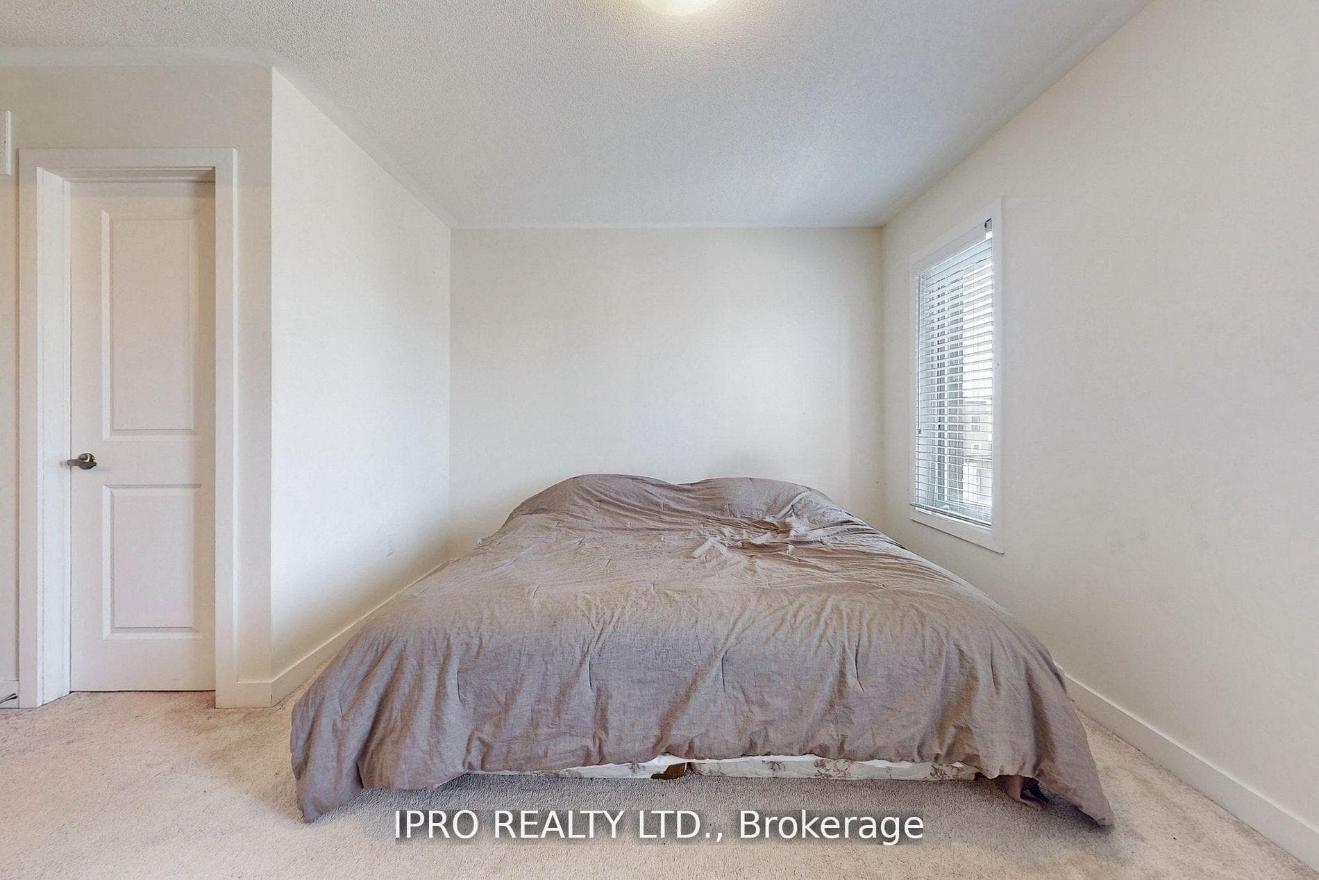 2614 Castlegate Crossing Circle photo 28