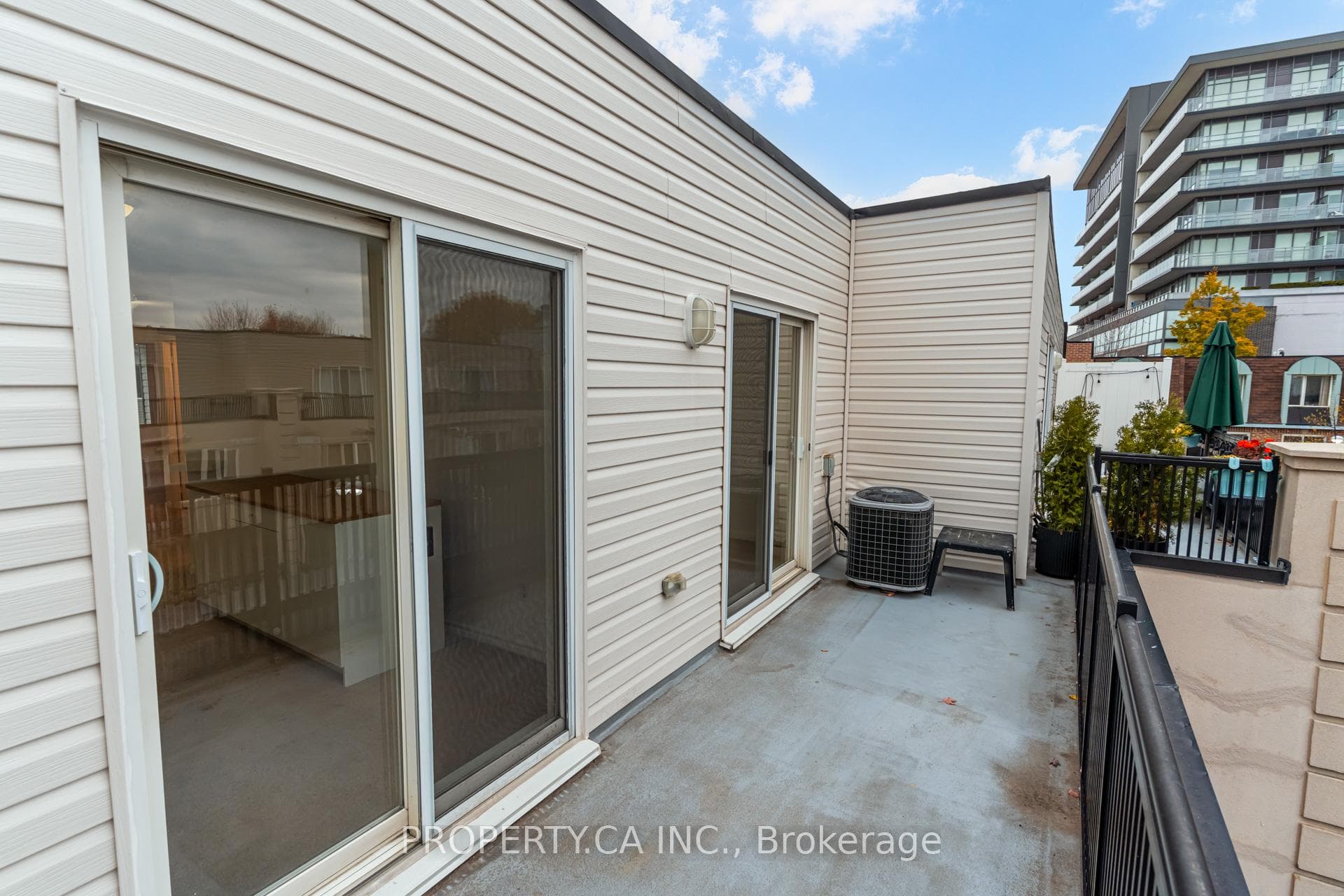 65 George Appleton Way Unit 2083 photo 37