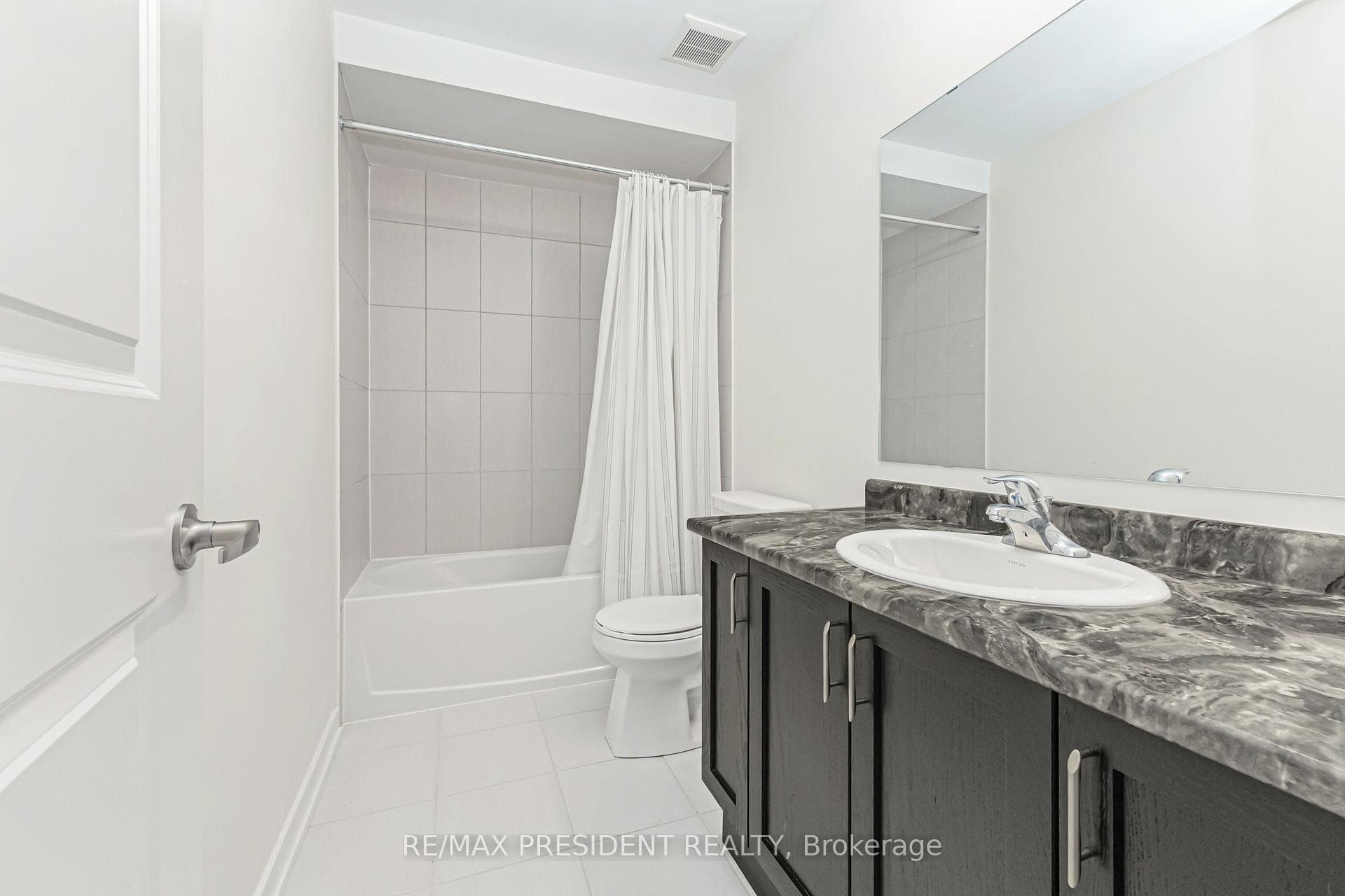 39 Henshaw Drive photo 28