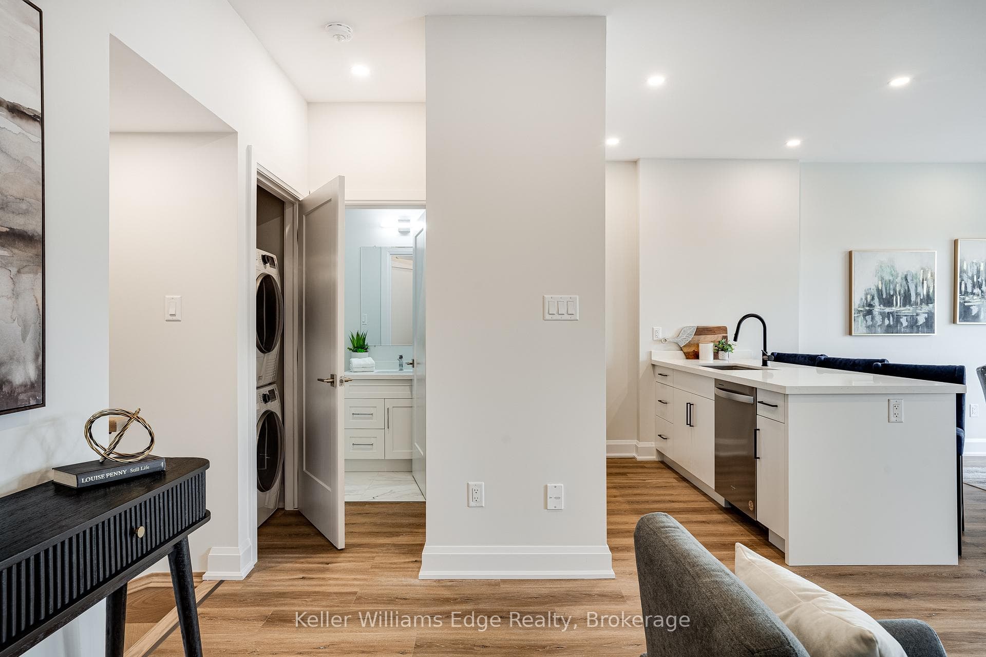 292 Vine Street Unit 28 photo 17