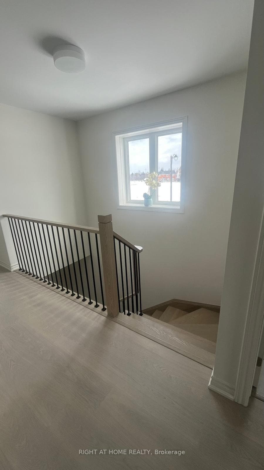68 Sanderson Drive photo 33