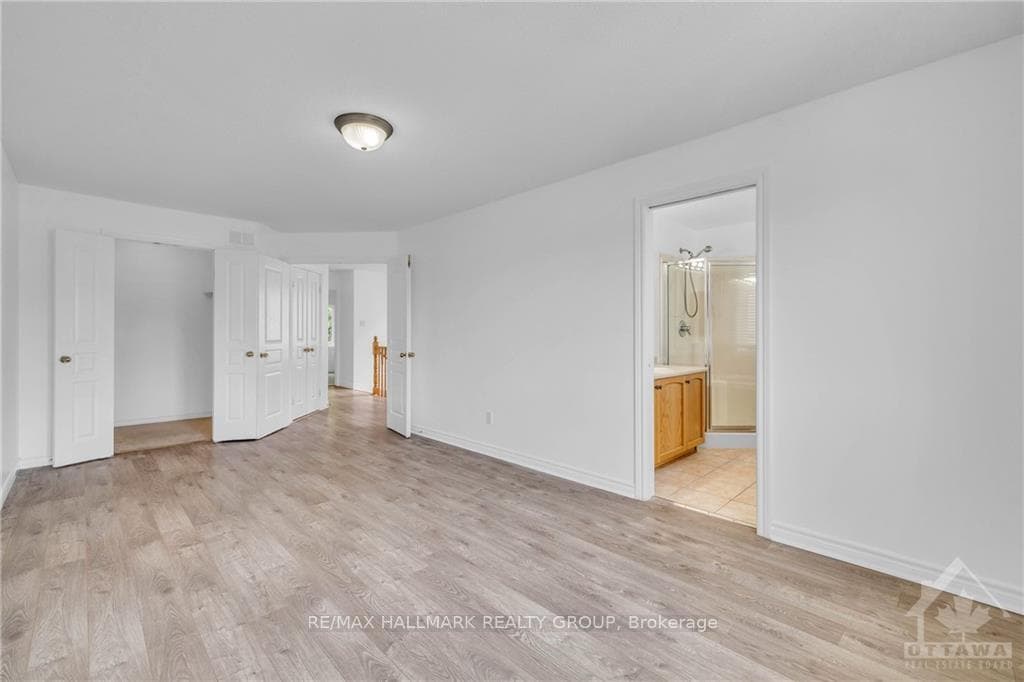 56 SADDLESMITH Circle photo 15