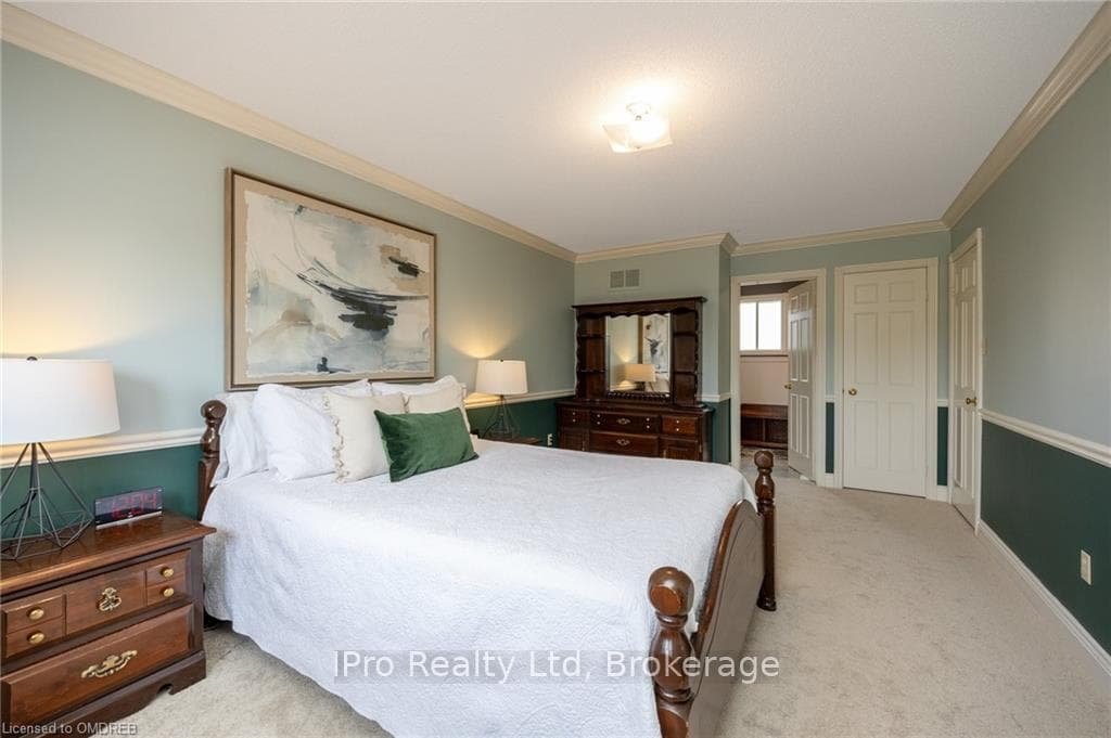 7 CALVERT Drive photo 18