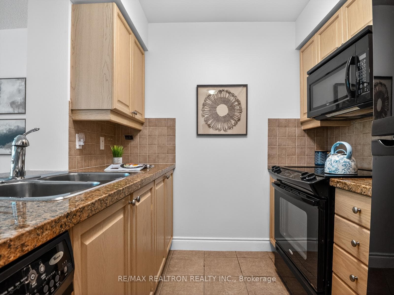25 Greenview Avenue Unit 317 photo 24