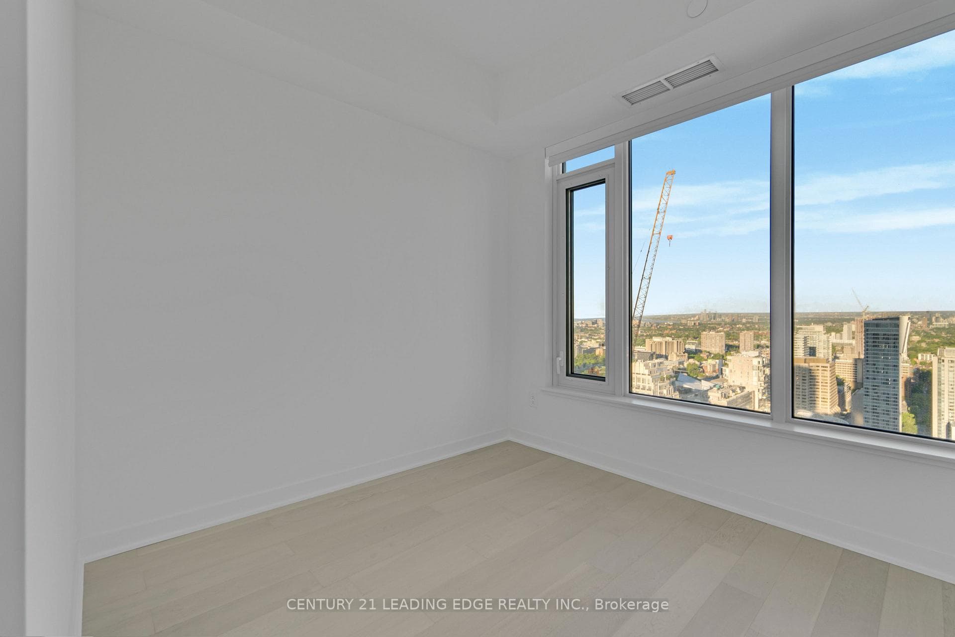 11 Yorkville Avenue Unit 3810 photo 26