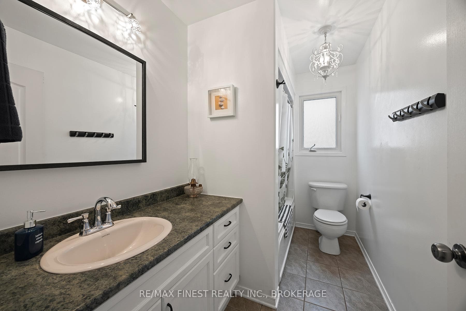 430 Laura Avenue photo 24