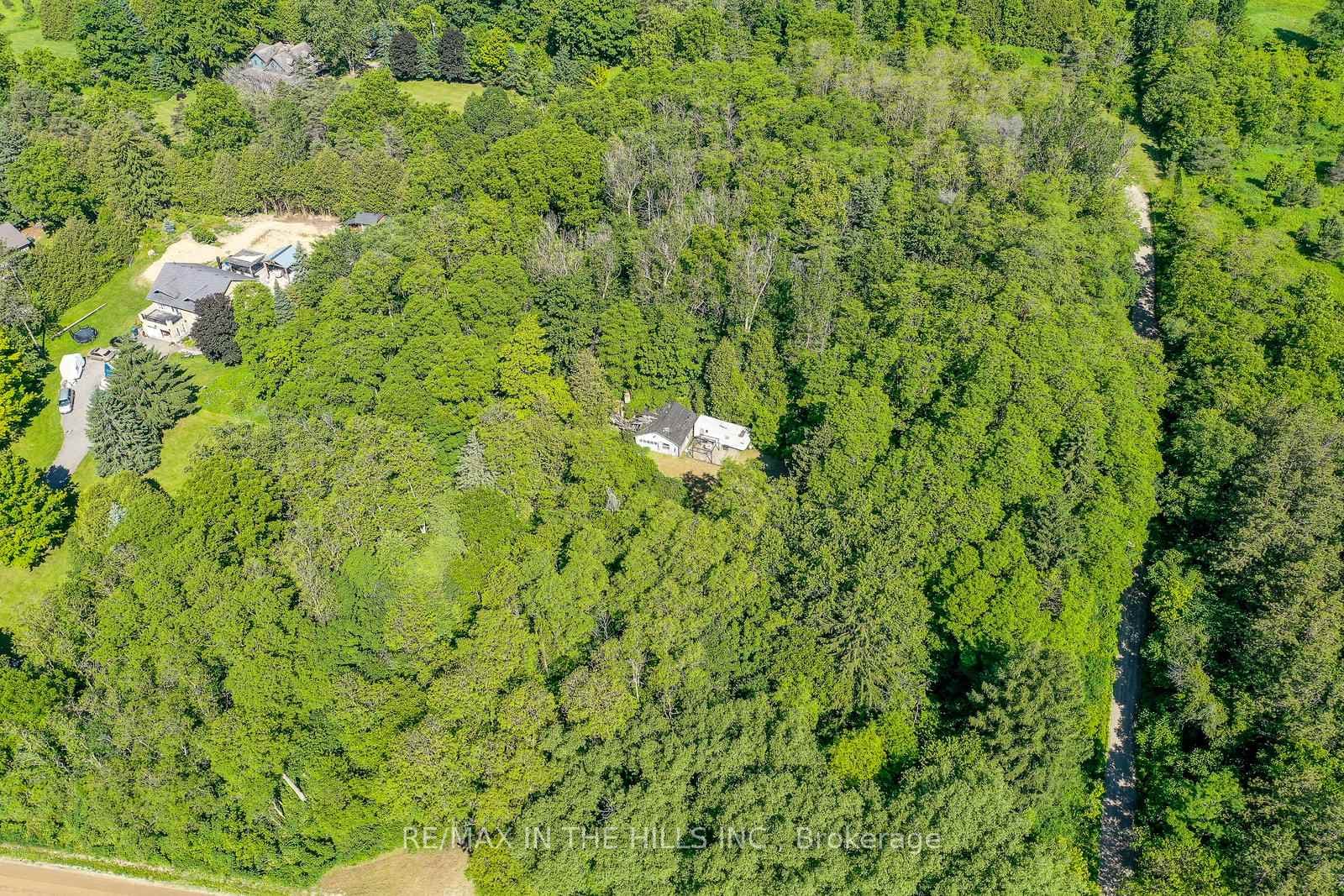3246 Escarpment Side Road photo 3