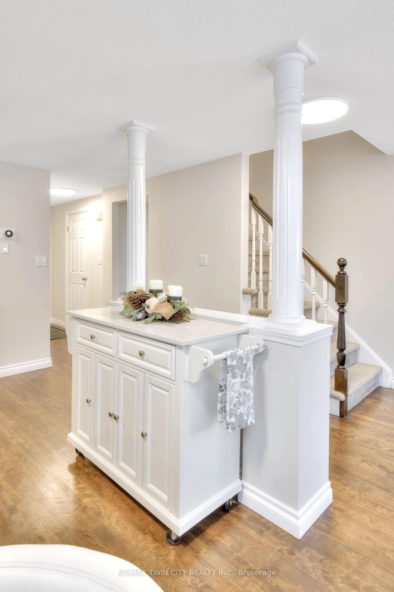 198 Snowdrop Crescent photo 7