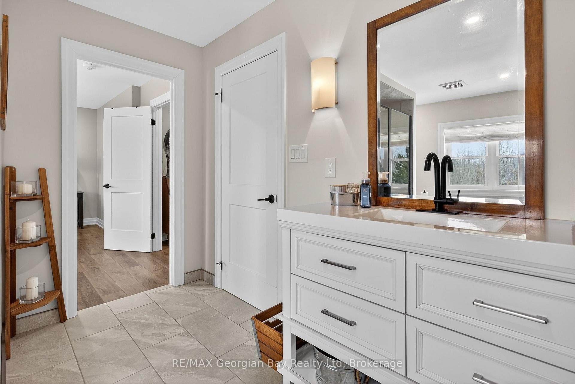 449 Park Street photo 26