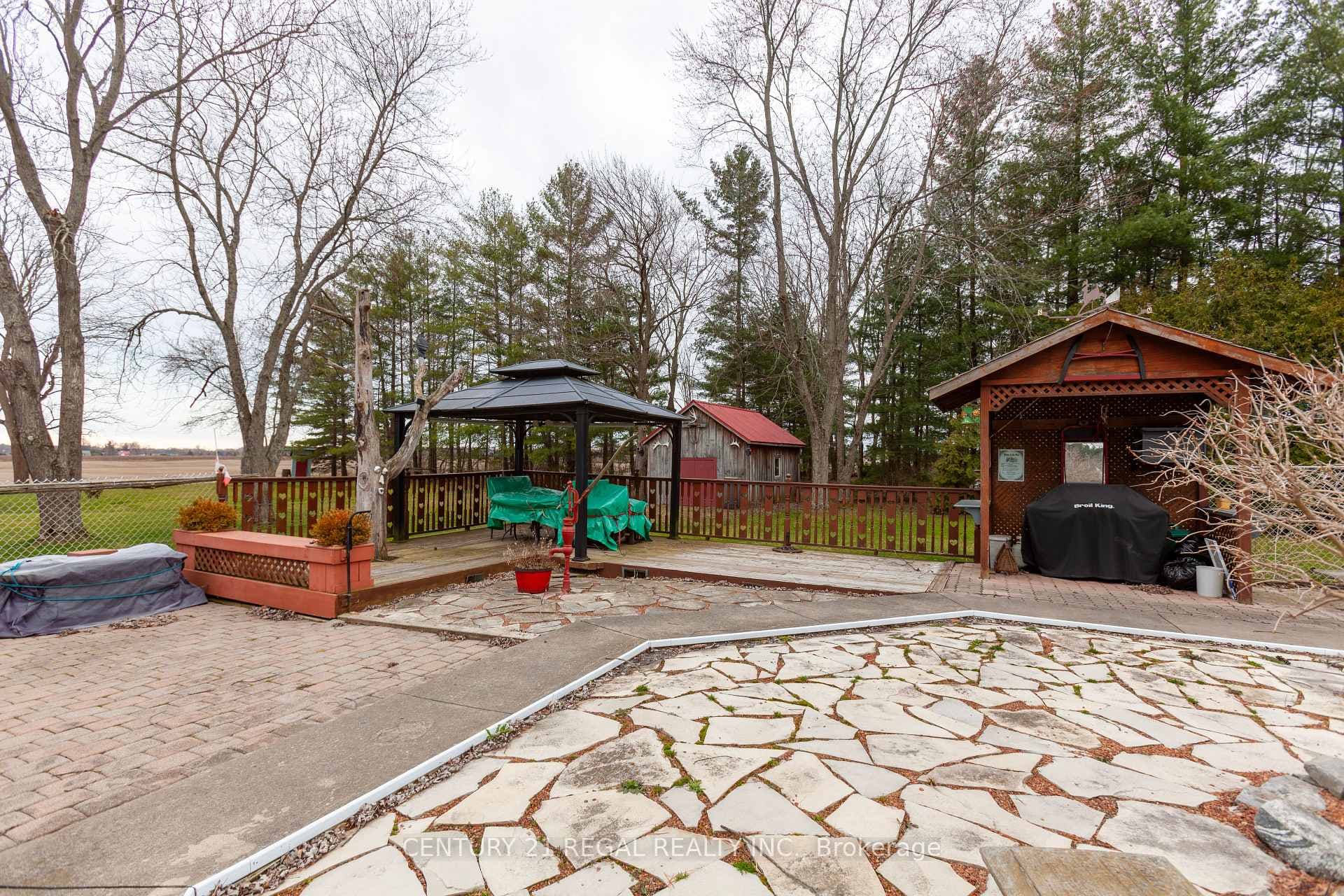 826 Webber Road photo 11