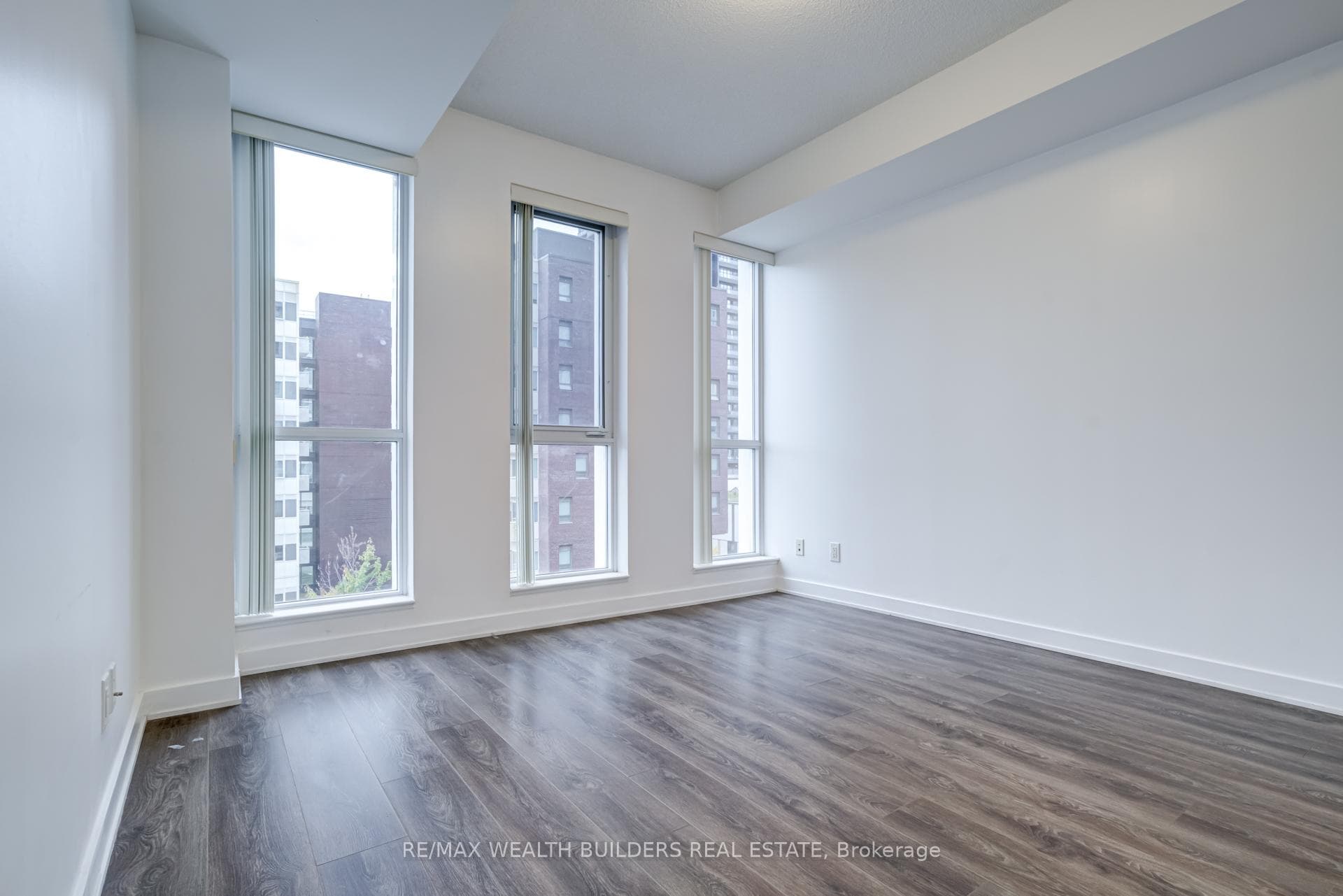 55 Regent Park Boulevard Unit 606 photo 25
