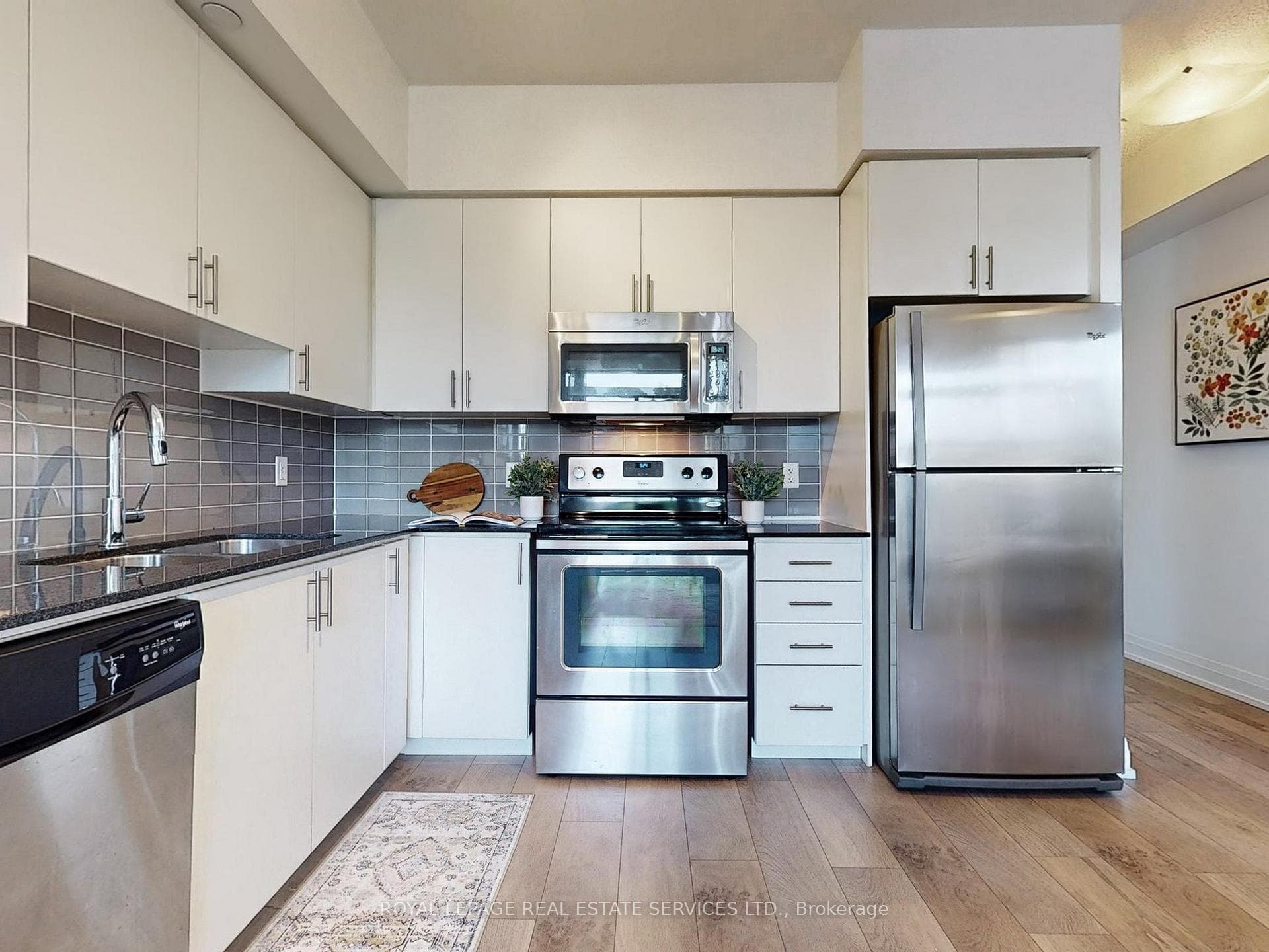 75 North Park Road Unit 212 photo 6