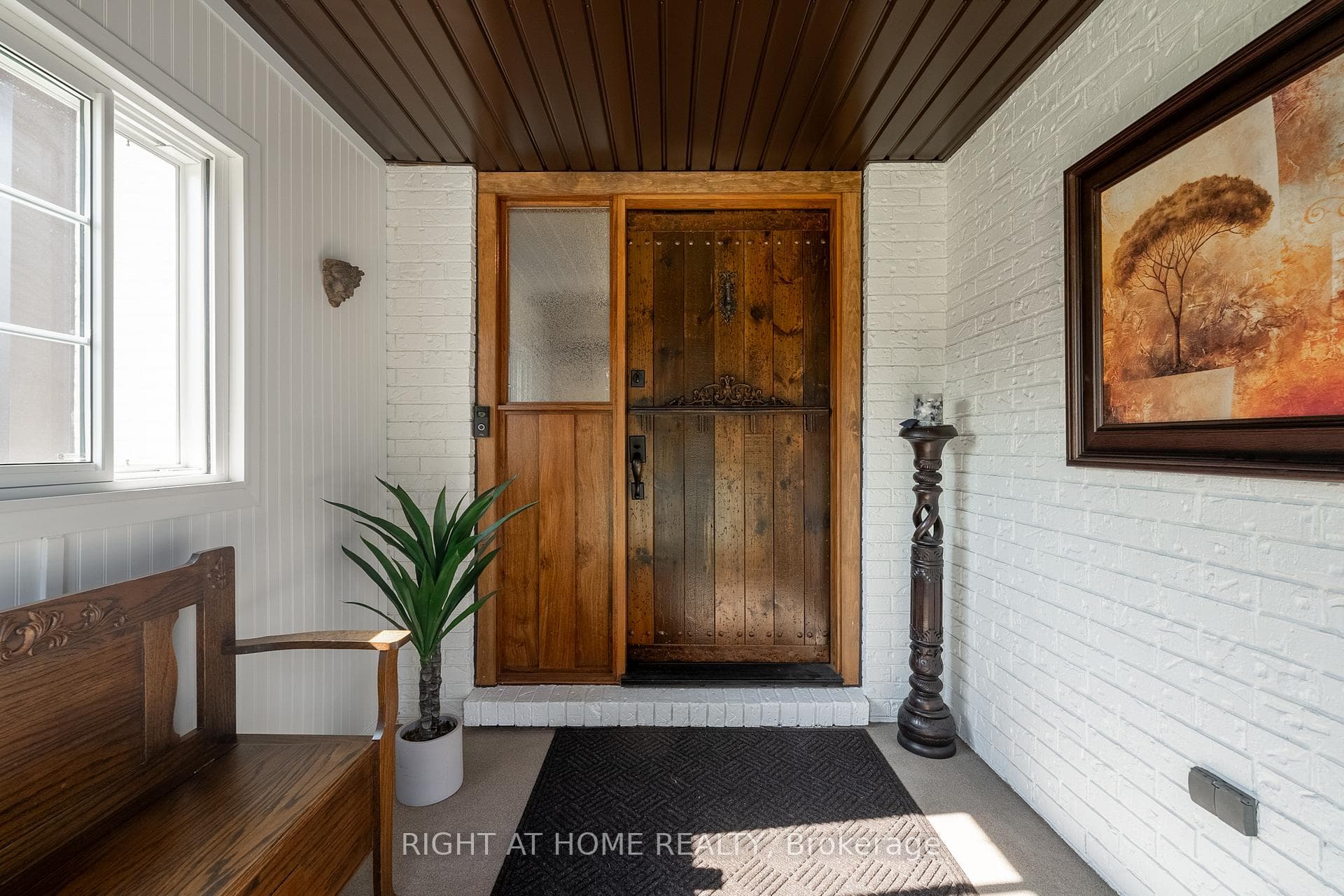 5 Lower Canada Drive photo 10