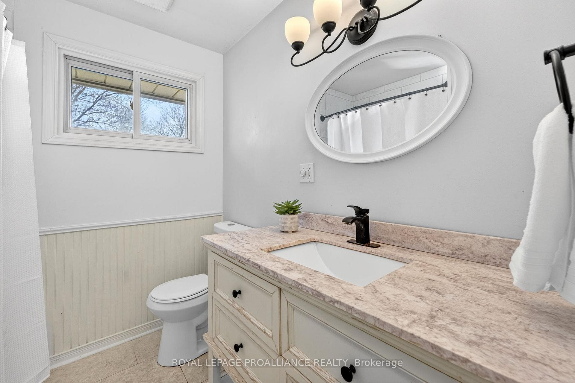 521 Sidney Street photo 26