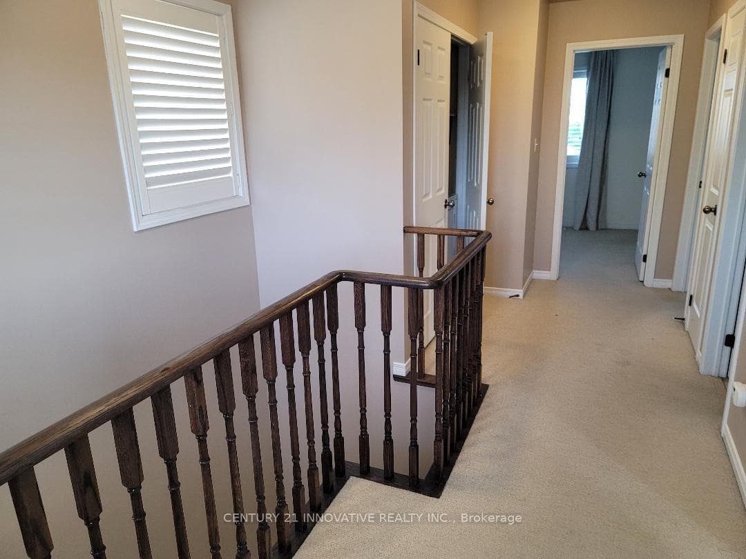 26 Duncan Avenue photo 20