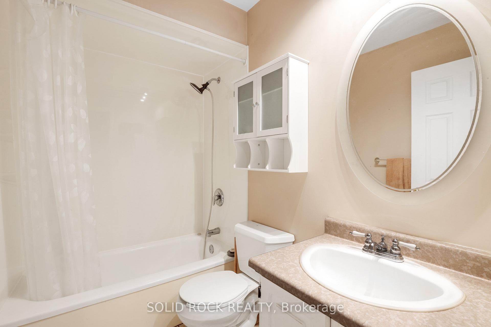 Main bathroom