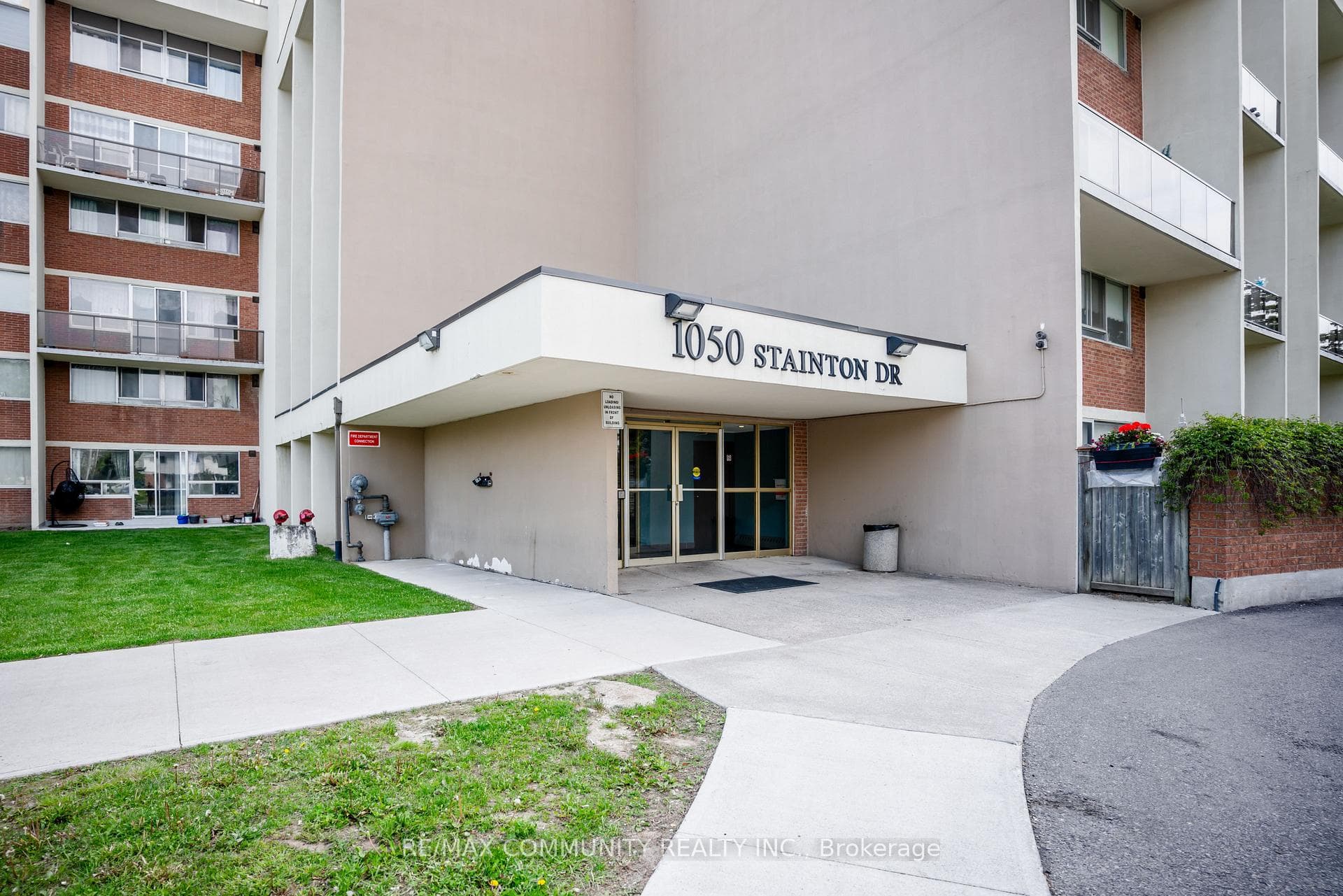 1050 Stainton Drive Unit 331 photo 4